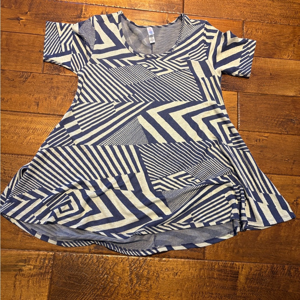 LuLaRoe XS Perfect T mustard floral